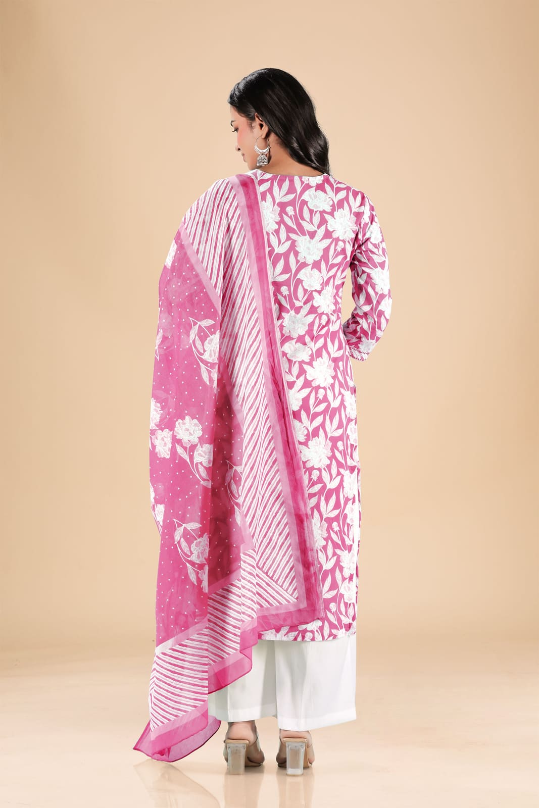 Pink White Floral Embroidered Kurta Set